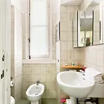 Guesthost - Cenisio & Sempione Cosy Flat * Milano