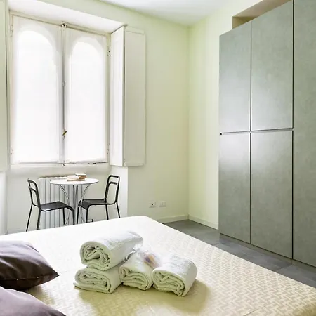 Guesthost - Cenisio & Sempione Cosy Flat דירה *