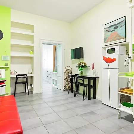 דירה Guesthost - Cenisio & Sempione Cosy Flat מילאנו